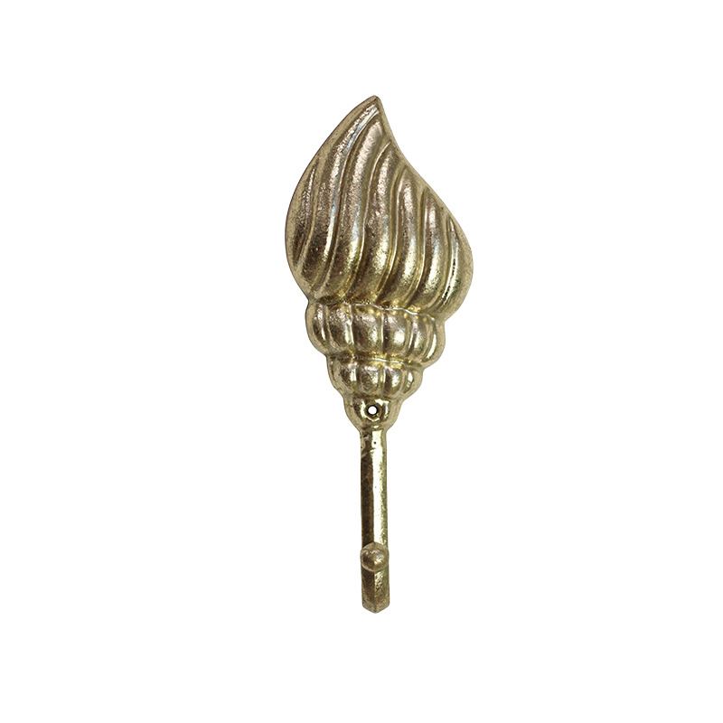 Decorative gold shell hook