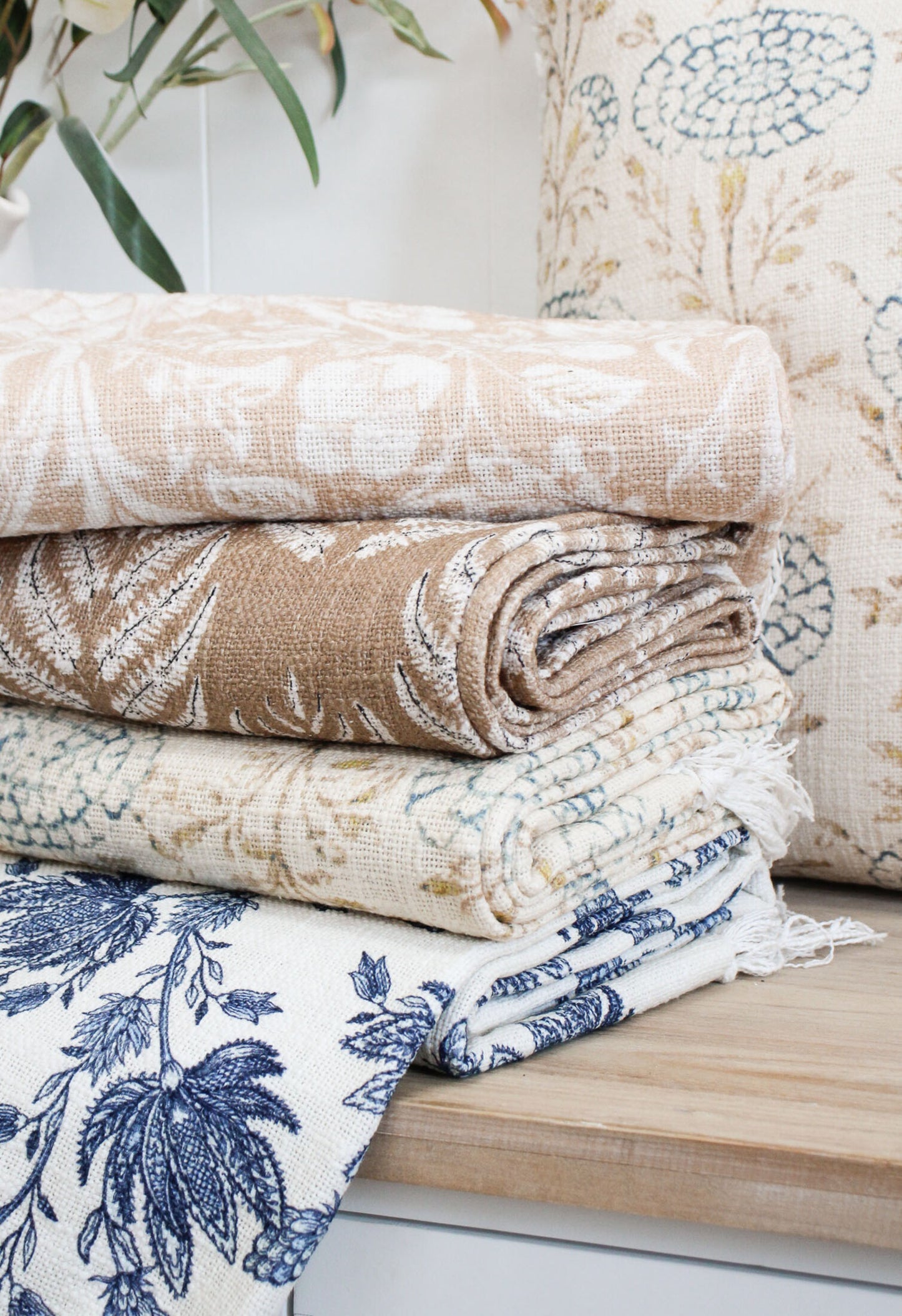 Artichoke Throw Rug