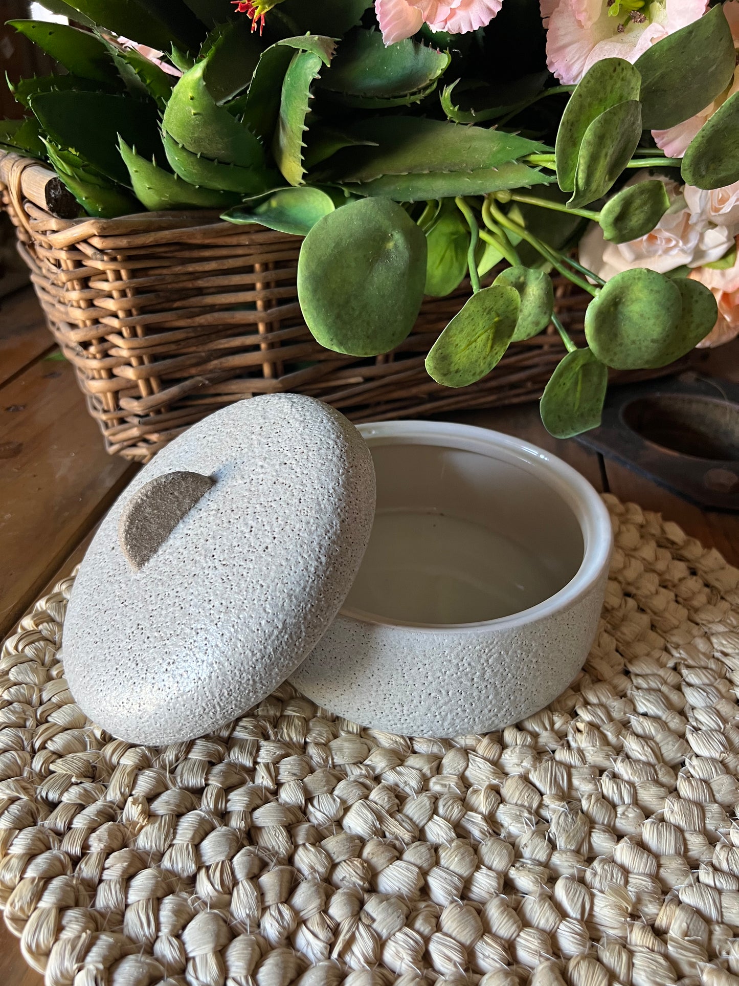 Keepsake decor Holder