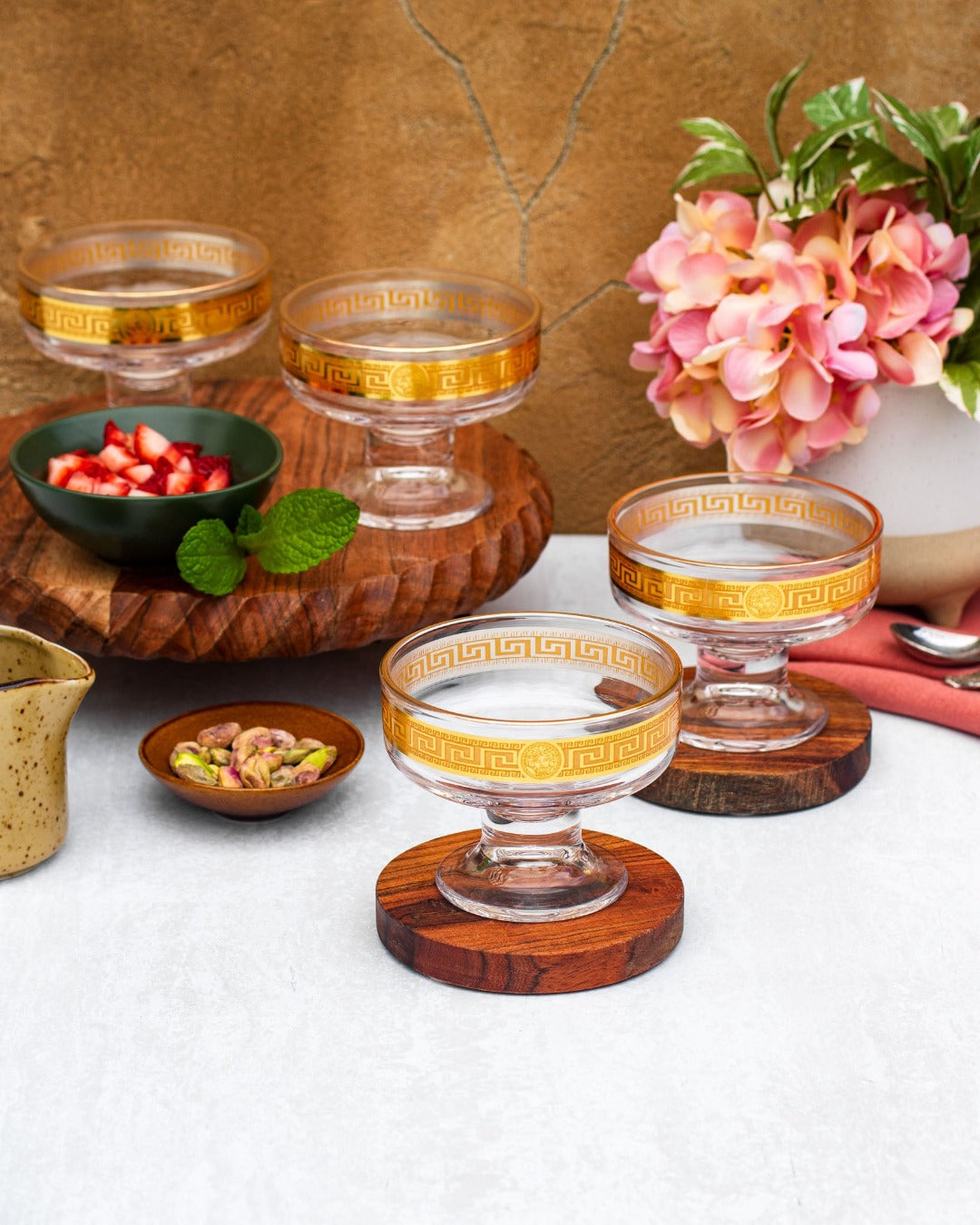 Medusa Stylish and Luxe Design Set/4 Glass Ice Cream/ Dessert Bowls Gold