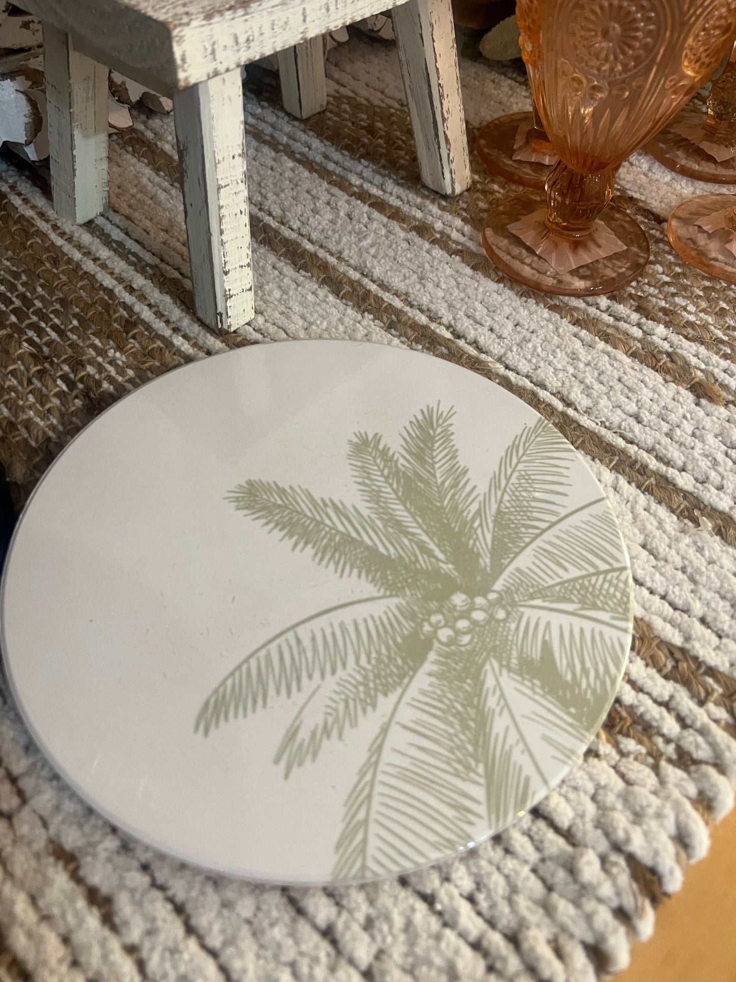 Serving Palm Tile