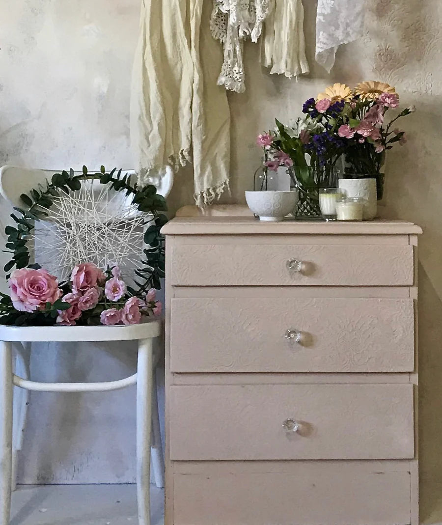 Mezzie and Chalk Paint - 1 Litre