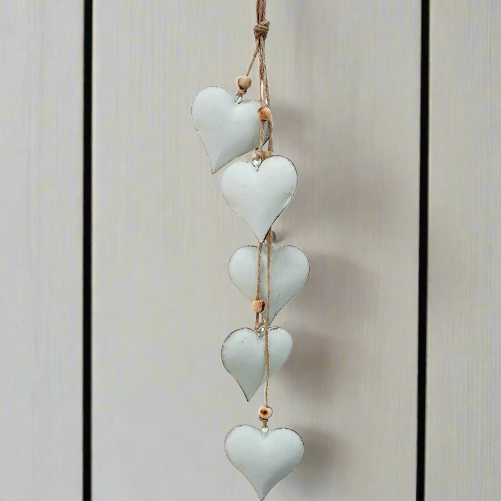 Hanging Heart Trail - Soft Blue