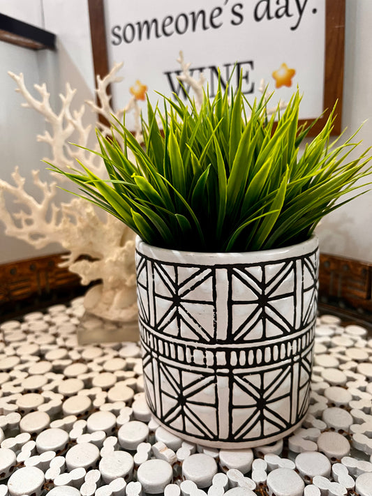 Black and White Small Pot