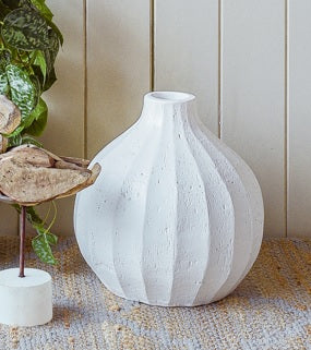 Gruvs White Terracotta Short Vase
